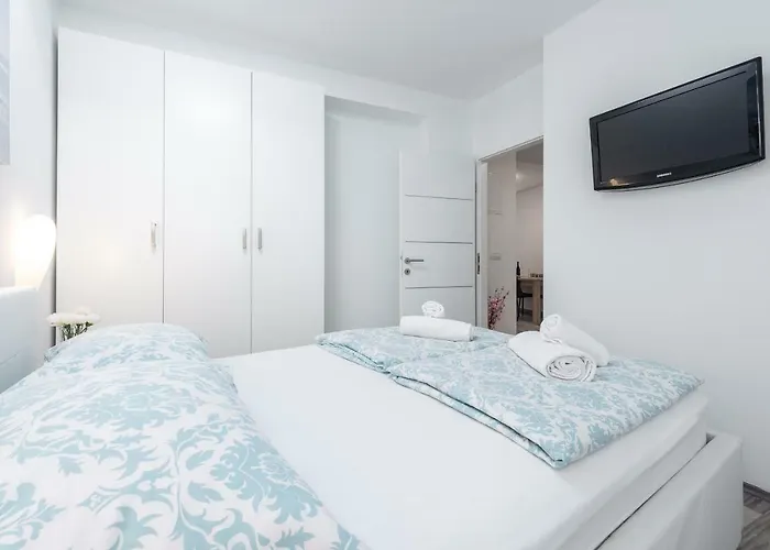 M&M Apartment